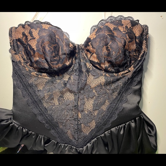 House of CB Black Lace Mini Dress - Picture 6 of 6